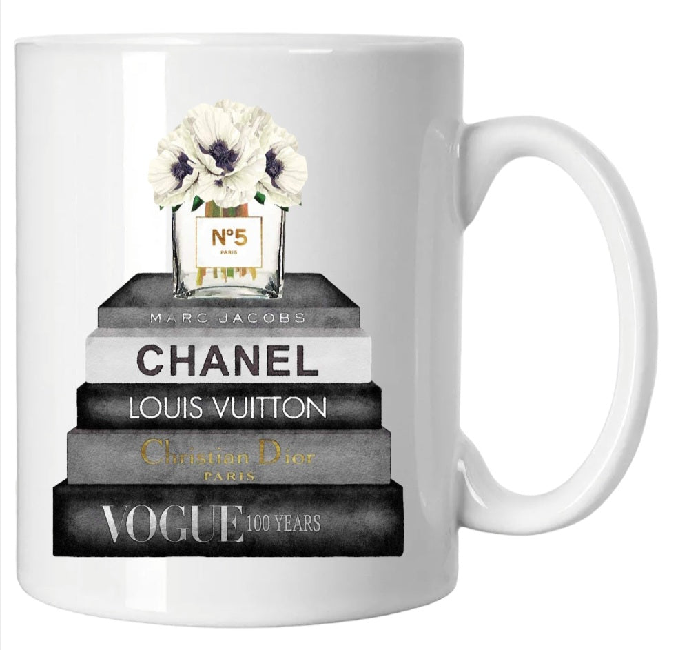 Fashion book stack mug